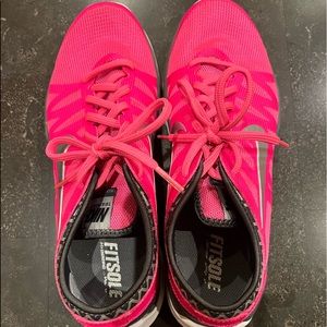 Nike hot pink 8 1/2 athletic shoes